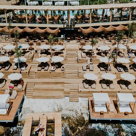 Lost Seaside Hotel Sarande Bagian luar foto