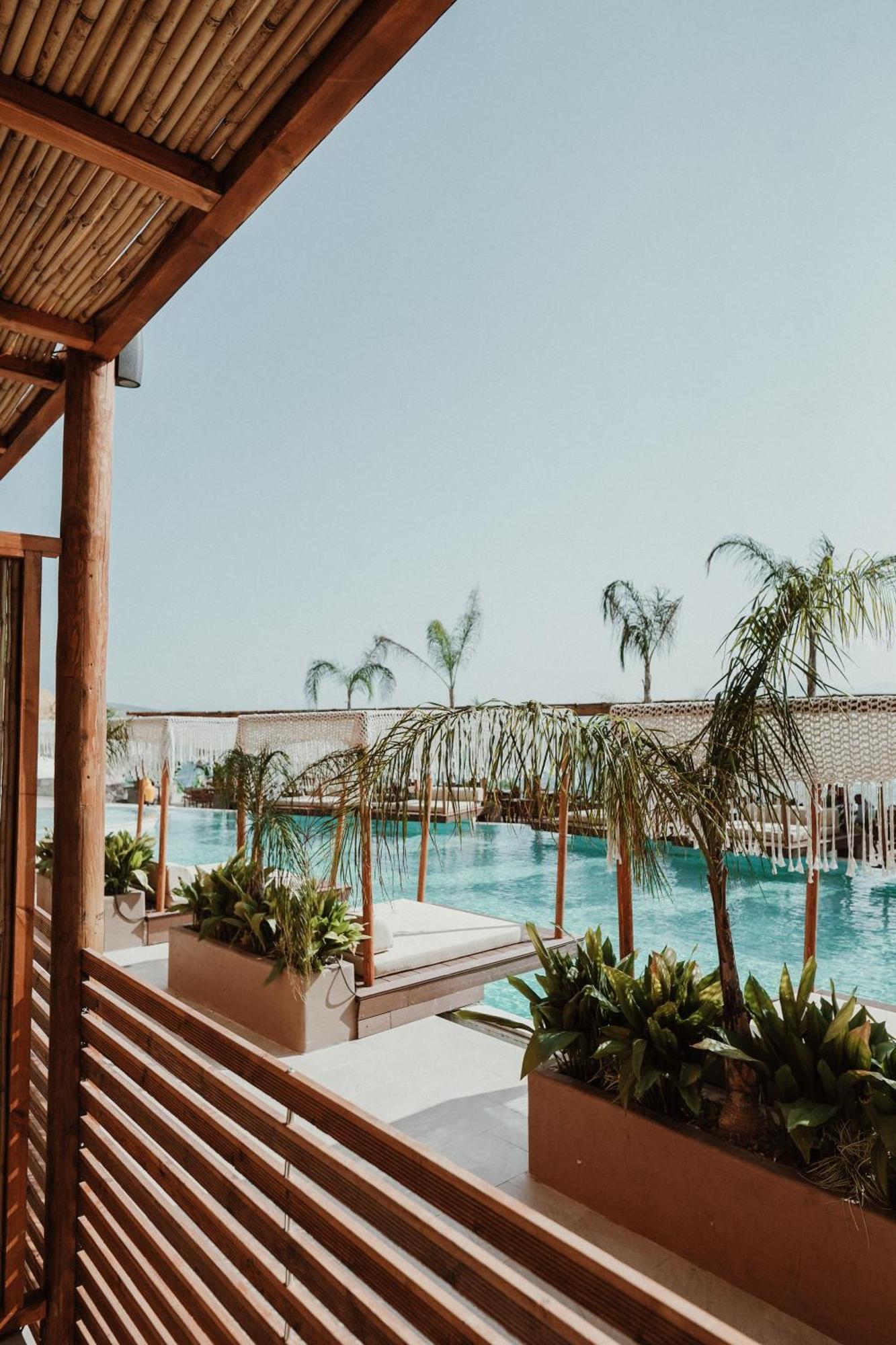 Lost Seaside Hotel Sarande Bagian luar foto